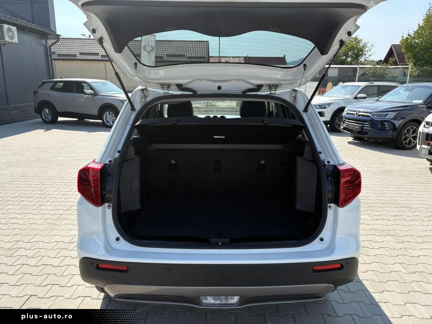 Suzuki Vitara 1.4T Mild Hybrid   2020   4WD   echipare Luxus