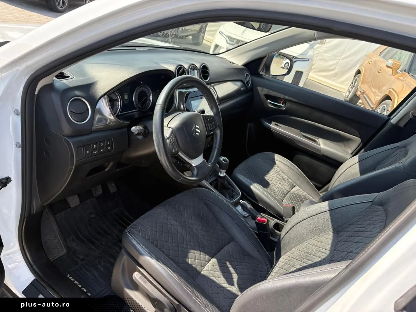 Suzuki Vitara 1.4T Mild Hybrid   2020   4WD   echipare Luxus