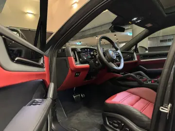 PORSCHE Cayenne Coupe Turbo E-Hybrid FACELIFT 2024 739PS