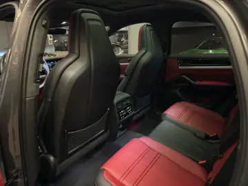 PORSCHE Cayenne Coupe Turbo E-Hybrid FACELIFT 2024 739PS