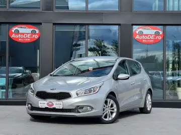 KIA Ceed   Manual   Navigatie   Camera video spate   Park As