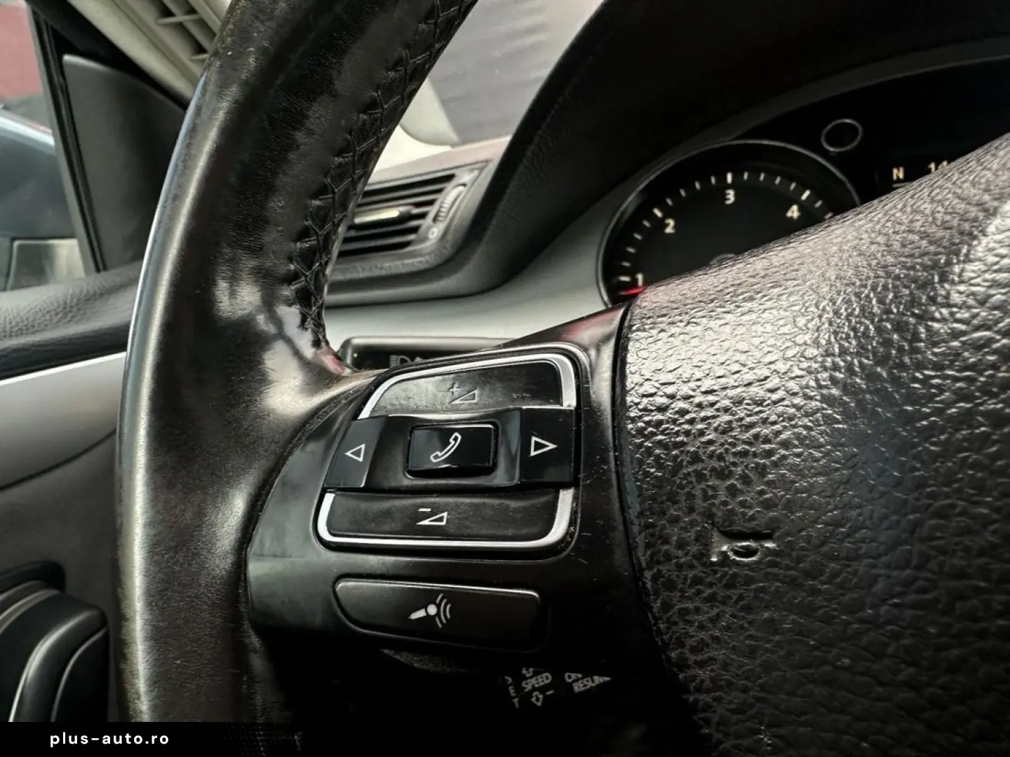 Volkswagen Passat-Cc