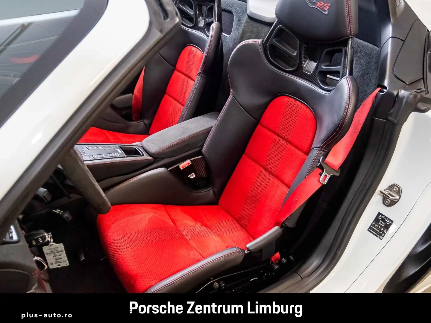 PORSCHE 718 Spyder RS Liftsystem-VA Weissach-Paket BOSE