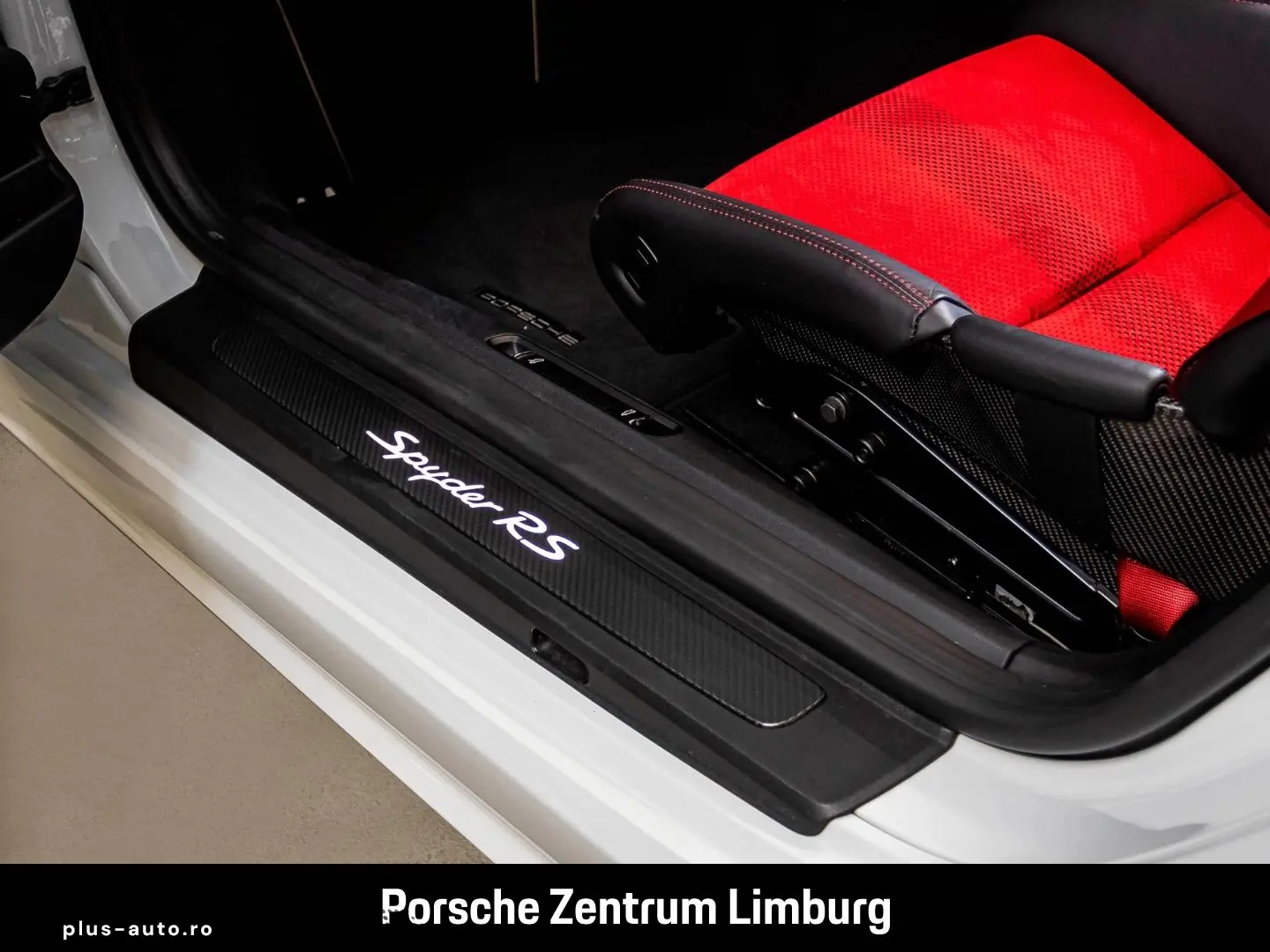 PORSCHE 718 Spyder RS Liftsystem-VA Weissach-Paket BOSE