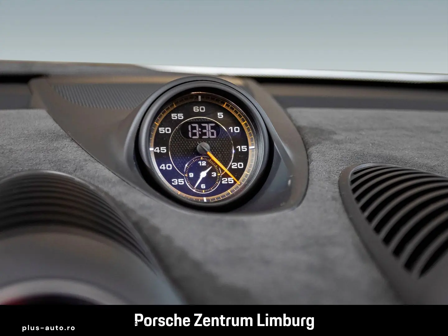 PORSCHE 718 Spyder RS Liftsystem-VA Weissach-Paket BOSE