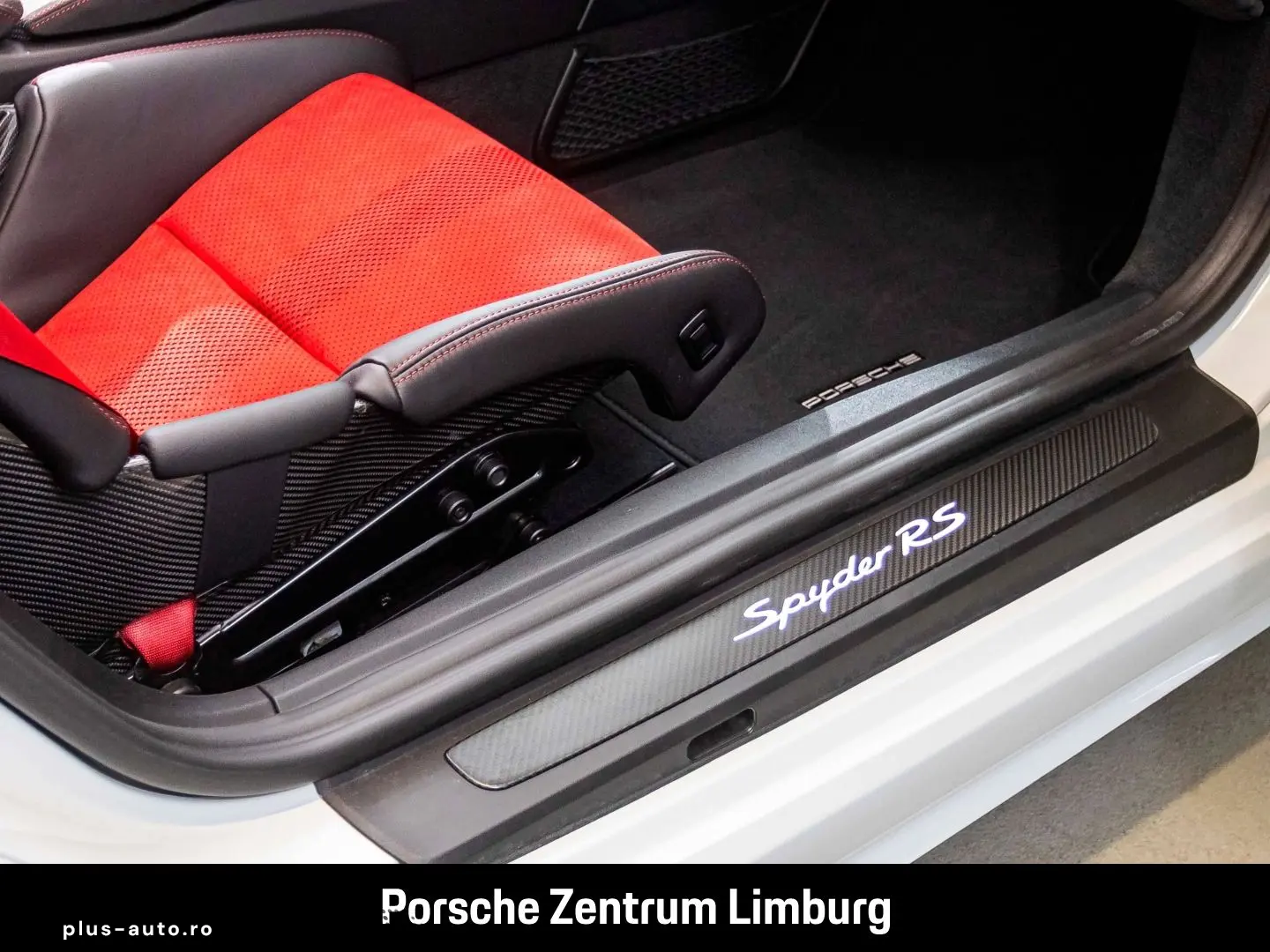 PORSCHE 718 Spyder RS Liftsystem-VA Weissach-Paket BOSE