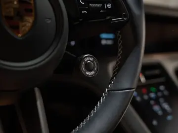 PORSCHE Taycan 4S InnoDrive Sport Chrono Soft-Close