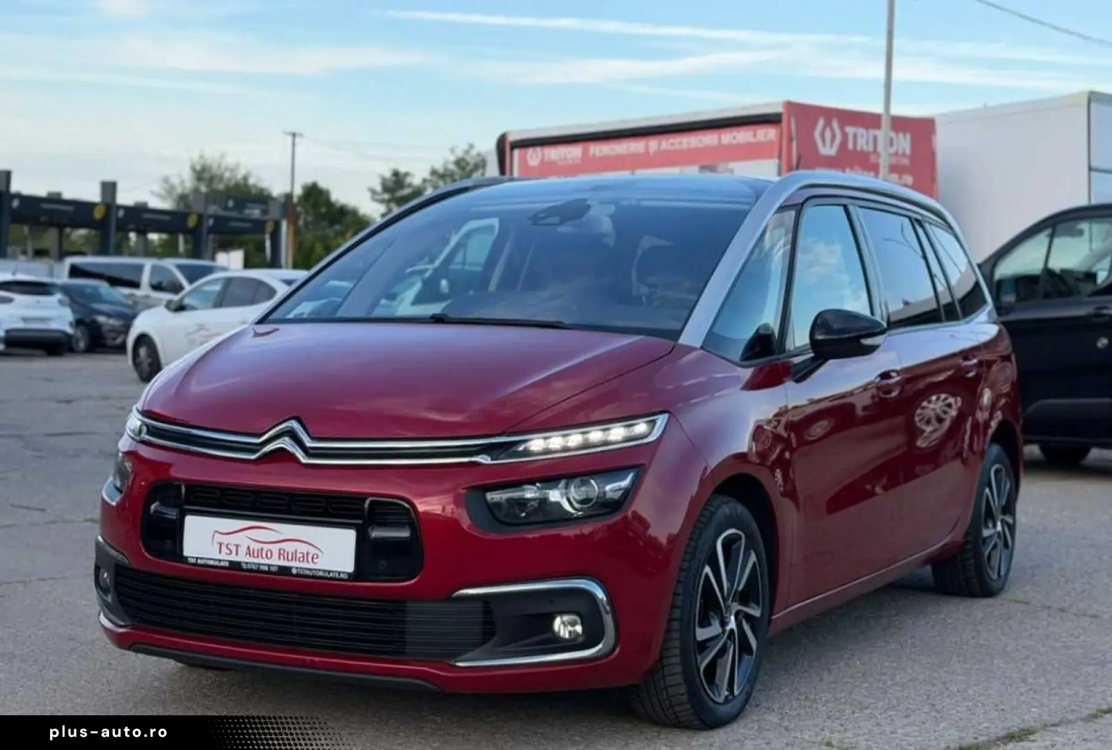 Citroen C4-Grand-Space-Tourer