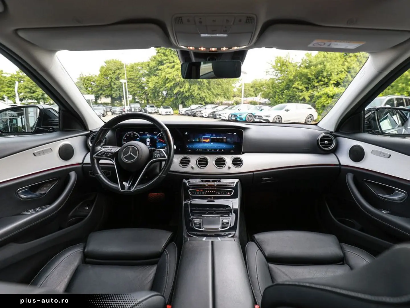 MERCEDES-BENZ E 300 de AMG Line AHK Distr. LED Pano &hellip;
