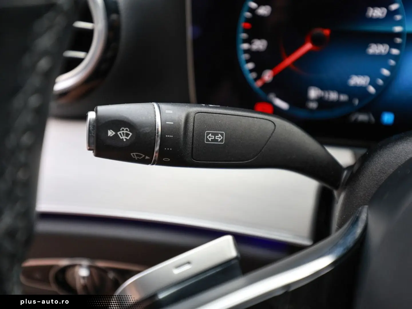 MERCEDES-BENZ E 300 de AMG Line AHK Distr. LED Pano &hellip;