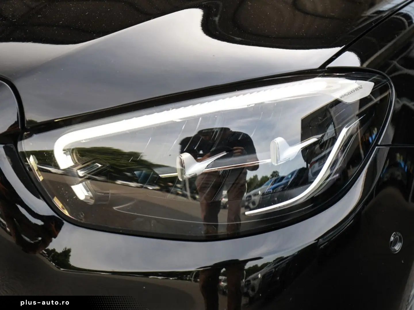 MERCEDES-BENZ E 300 de AMG Line AHK Distr. LED Pano &hellip;