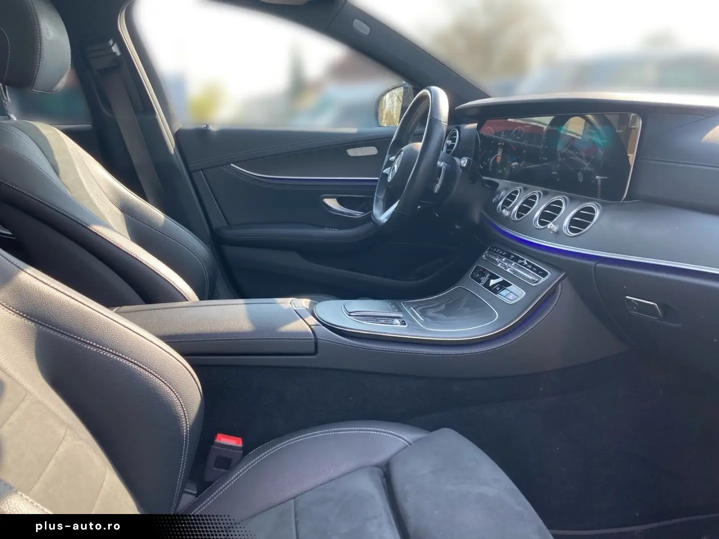 MERCEDES-BENZ E 300 de AMG Burmester 360 Kam Pano Night LED
