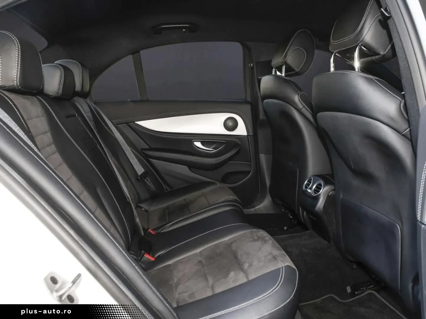 MERCEDES-BENZ E-Class 2022 — imagine 8