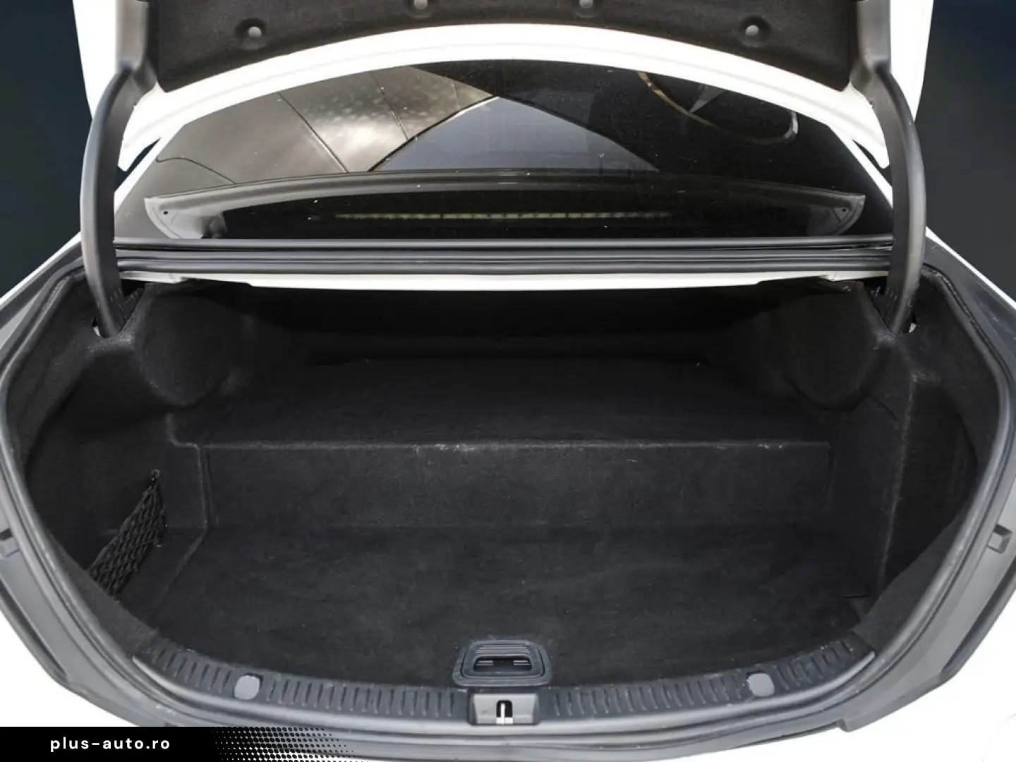 MERCEDES-BENZ E-Class 2022 — imagine 13