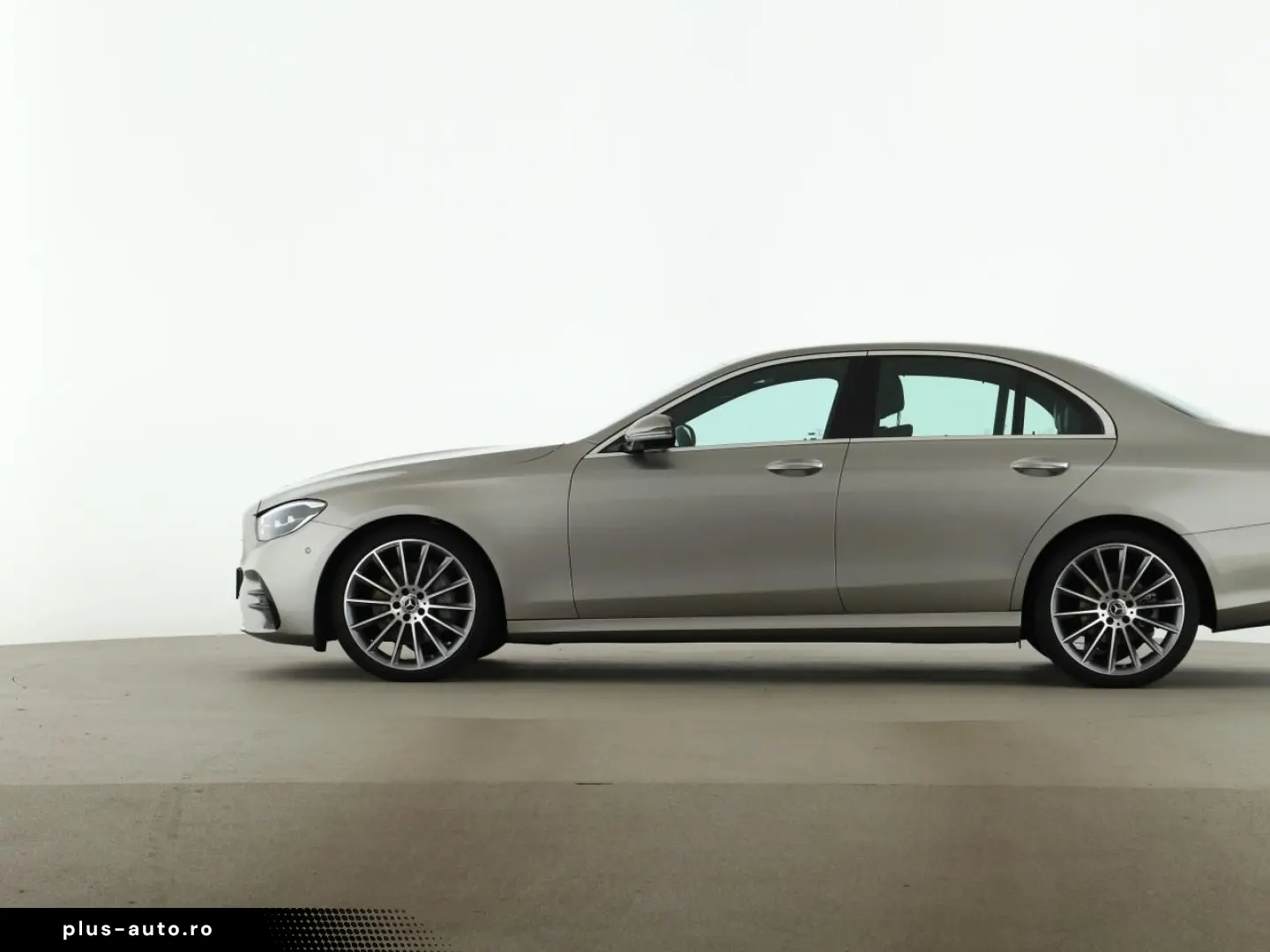 MERCEDES-BENZ E 220 d AMG Distronic AHK Memory 20 Zoll 360