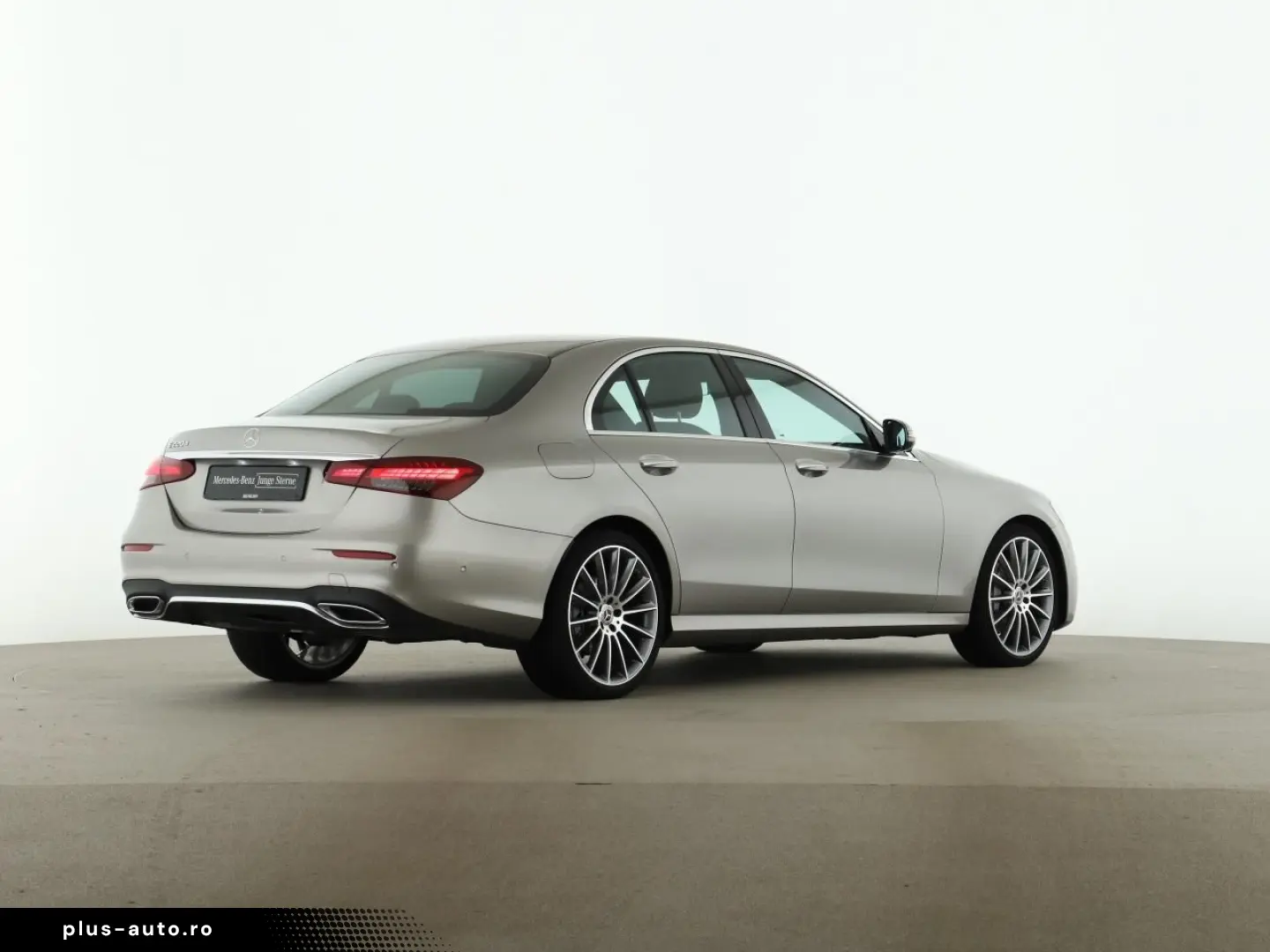 MERCEDES-BENZ E 220 d AMG Distronic AHK Memory 20 Zoll 360