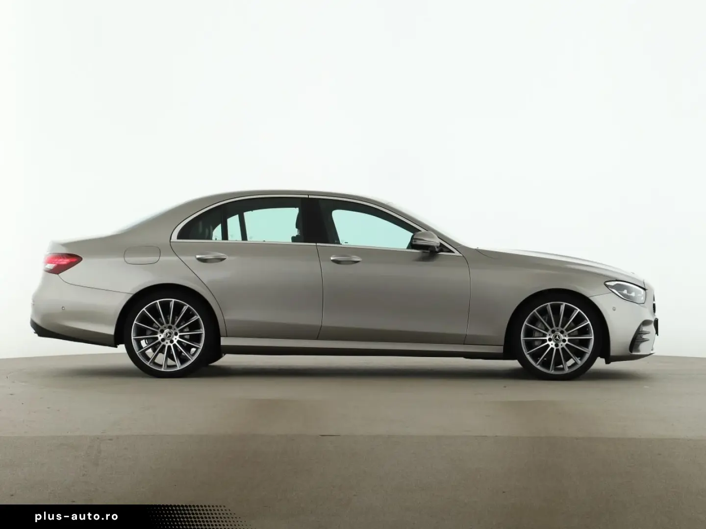 MERCEDES-BENZ E 220 d AMG Distronic AHK Memory 20 Zoll 360