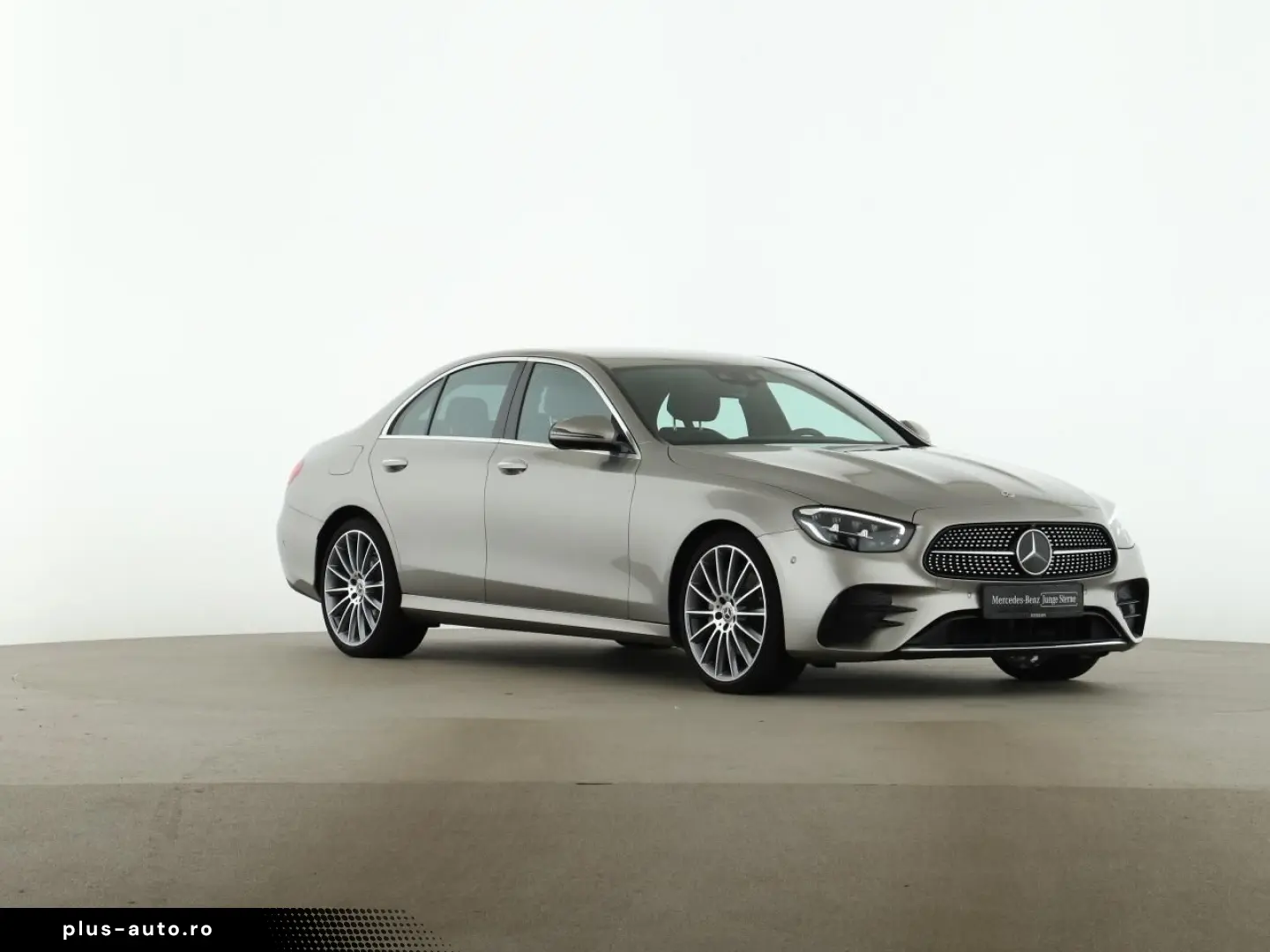 MERCEDES-BENZ E 220 d AMG Distronic AHK Memory 20 Zoll 360