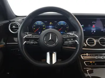 MERCEDES-BENZ E 220 d AMG Distronic AHK Memory 20 Zoll 360