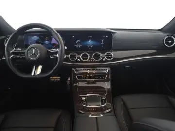 MERCEDES-BENZ E 220 d AMG Distronic AHK Memory 20 Zoll 360