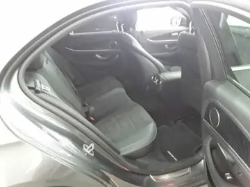 MERCEDES-BENZ E 220d AMG Pano MultiBeam Ambiente TotW 360