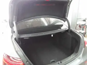 MERCEDES-BENZ E 220d AMG Pano MultiBeam Ambiente TotW 360