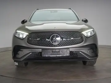 MERCEDES-BENZ GLC 220 d 4Matic 9G-Tronic AMG Leder Distronic