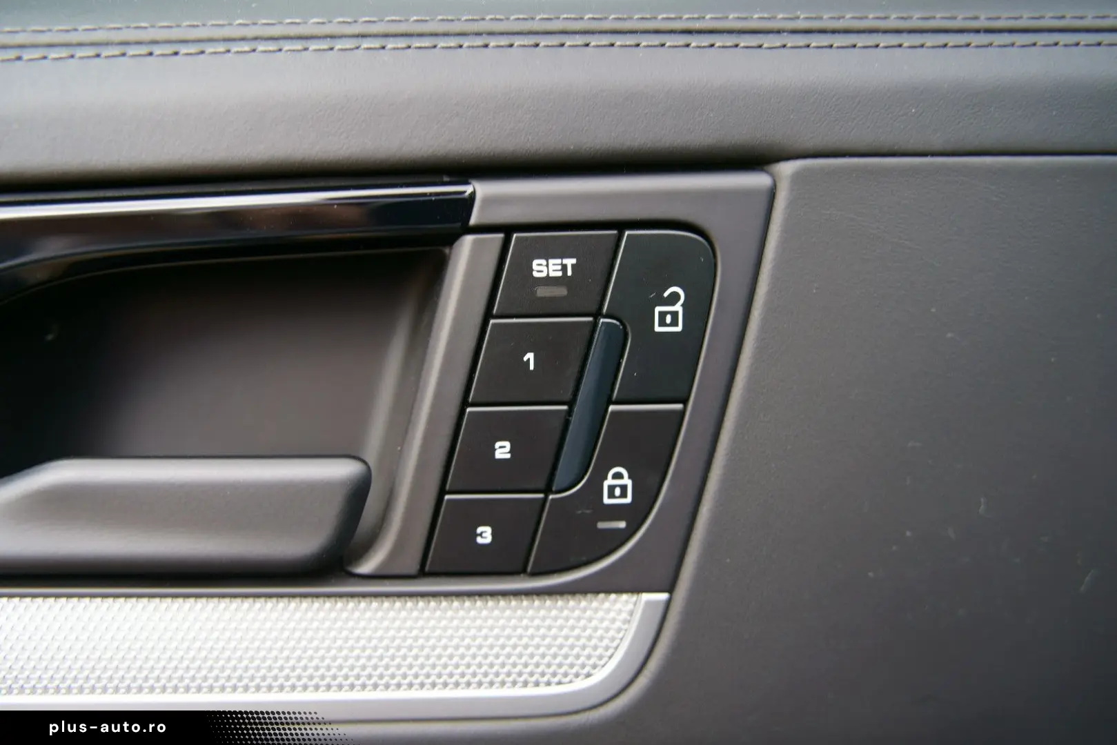 PORSCHE Cayenne Coupe E-Hybrid  BOSE HeadUP INNO