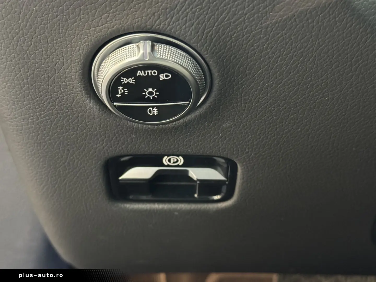 MERCEDES-BENZ GLC 220 4Matic Digital Cockpit MBUX LED R-Cam