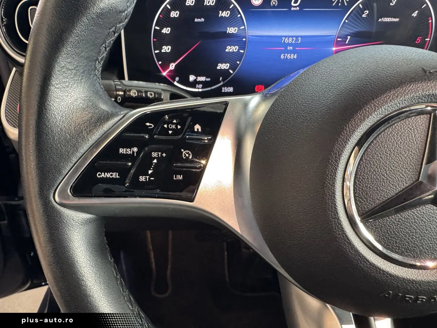 MERCEDES-BENZ GLC 220 4Matic Digital Cockpit MBUX LED R-Cam