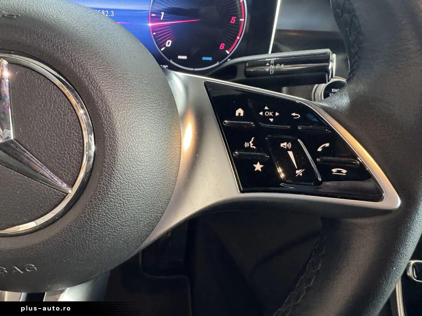 MERCEDES-BENZ GLC 220 4Matic Digital Cockpit MBUX LED R-Cam