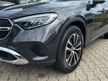 MERCEDES-BENZ GLC 200 4M Distronic CarPlay LED AHK