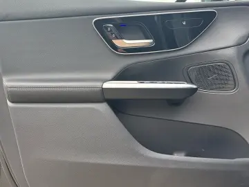 MERCEDES-BENZ GLC 200 4M Distronic CarPlay LED AHK