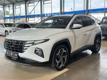 HYUNDAI Tucson Trend Plug-In R.Cam 4WD ACC
