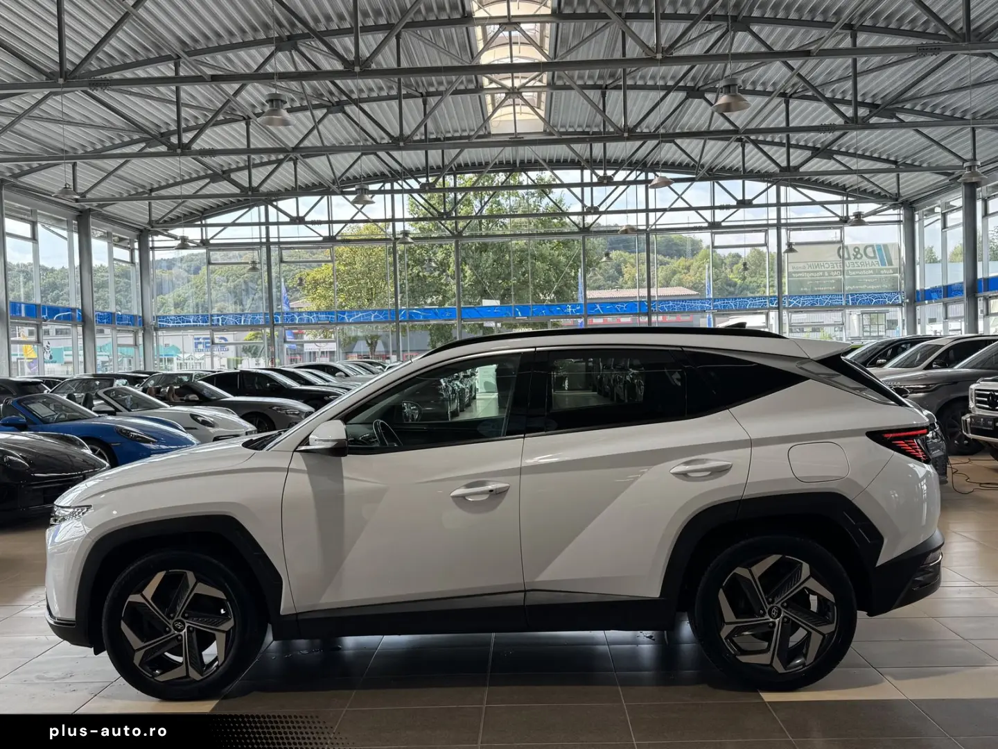 HYUNDAI Tucson Trend Plug-In R.Cam 4WD ACC