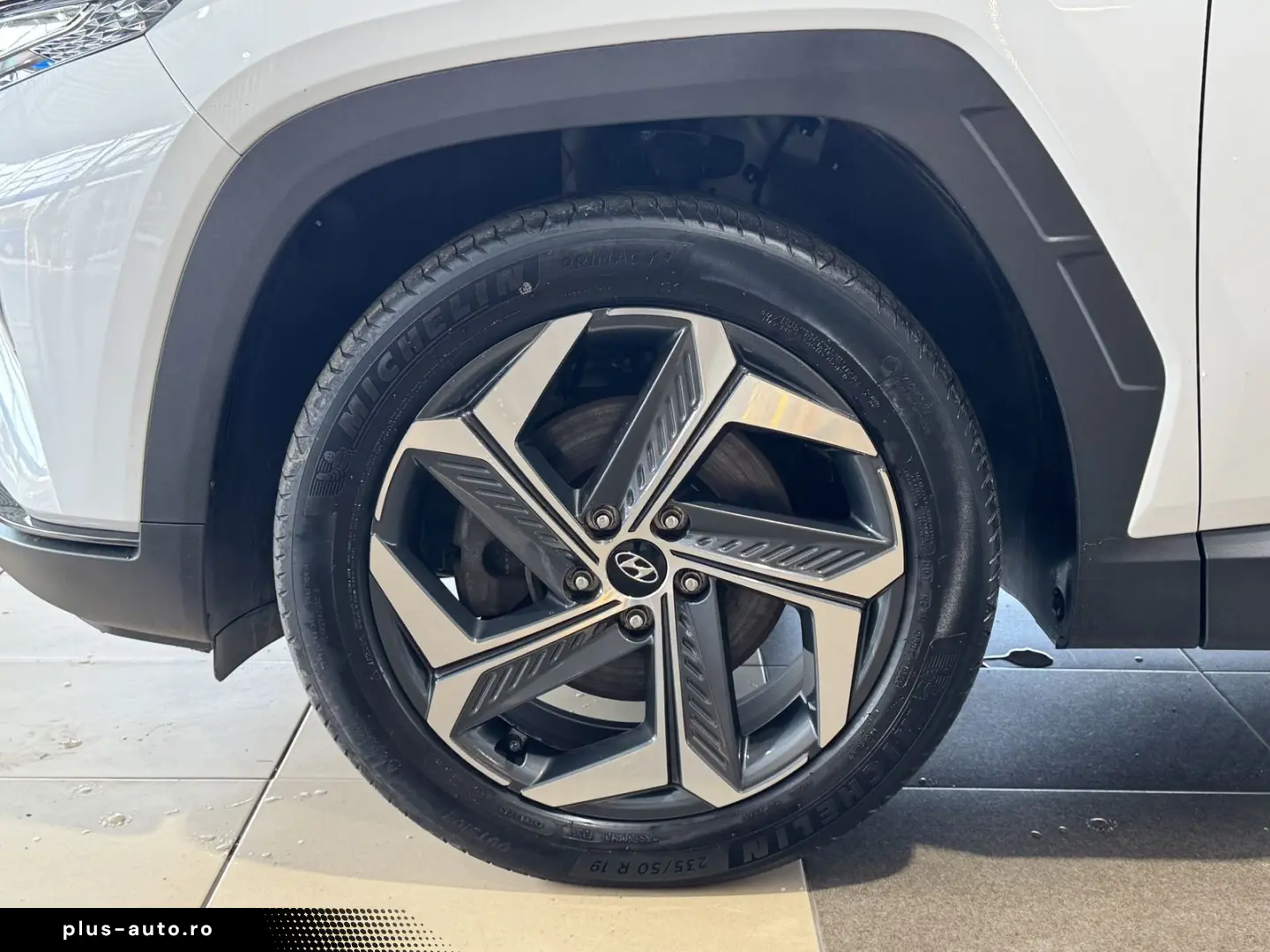 HYUNDAI Tucson Trend Plug-In R.Cam 4WD ACC