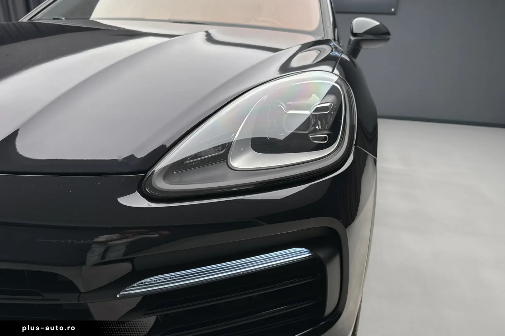 Porsche Cayenne Coupe Plug-In