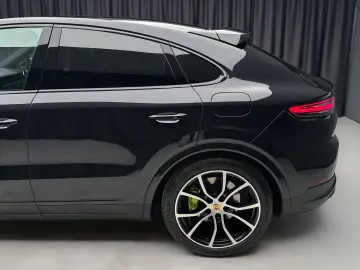 Porsche Cayenne Coupe Plug-In