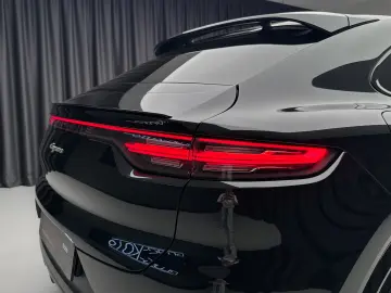 Porsche Cayenne Coupe Plug-In