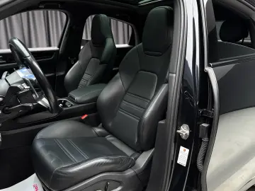 Porsche Cayenne Coupe Plug-In