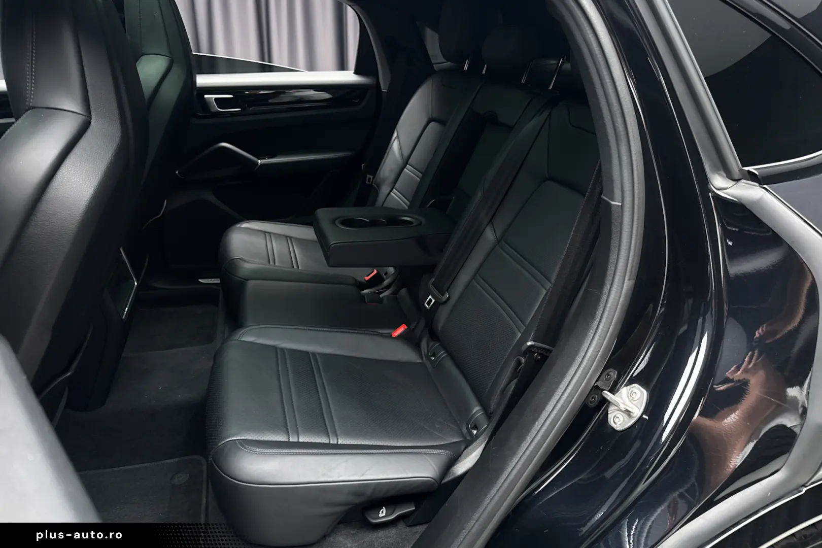 Porsche Cayenne Coupe Plug-In