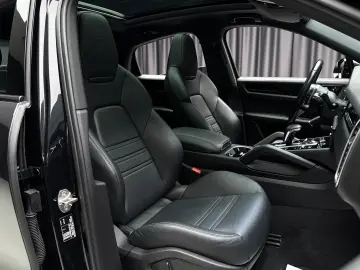 Porsche Cayenne Coupe Plug-In