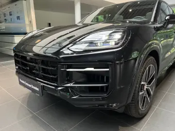 Porsche Cayenne E-Hybrid Coupé Black Edition