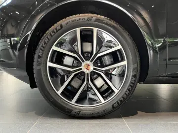 Porsche Cayenne E-Hybrid Coupé Black Edition
