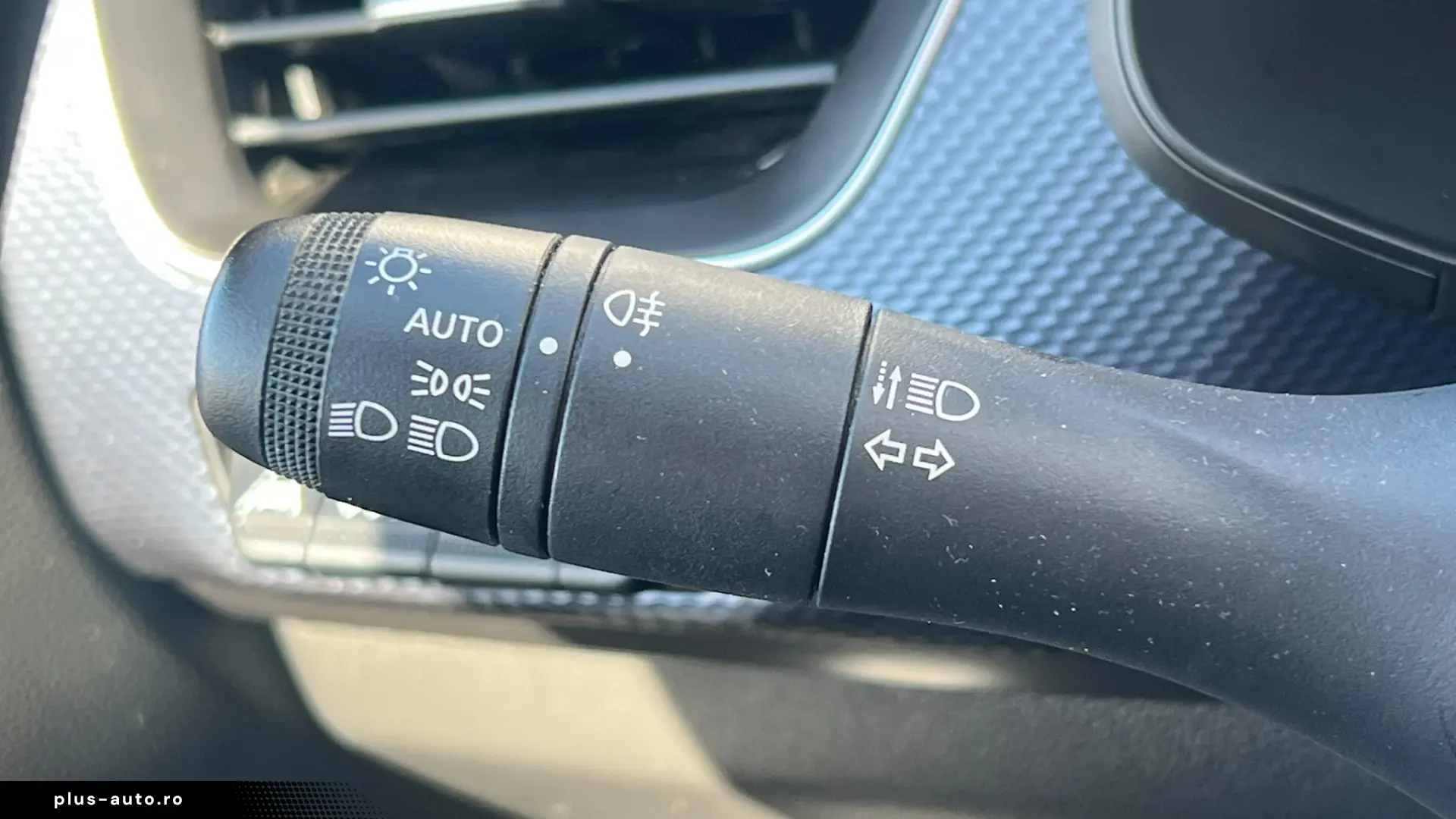 Renault Arkana Equilibre E-Tech full hybrid 145 CP