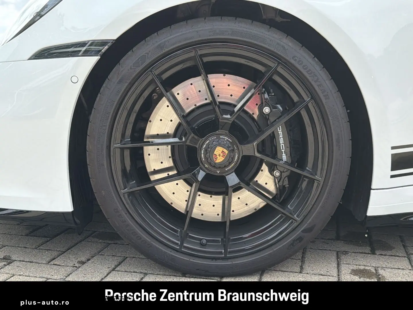 PORSCHE 992 911 Carrera 4 GTS Liftsystem-VA BOSE LED