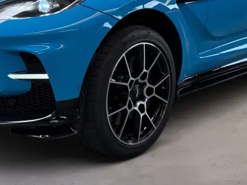 Aston Martin DBX 707   Elwood Blue   PANO   B&W