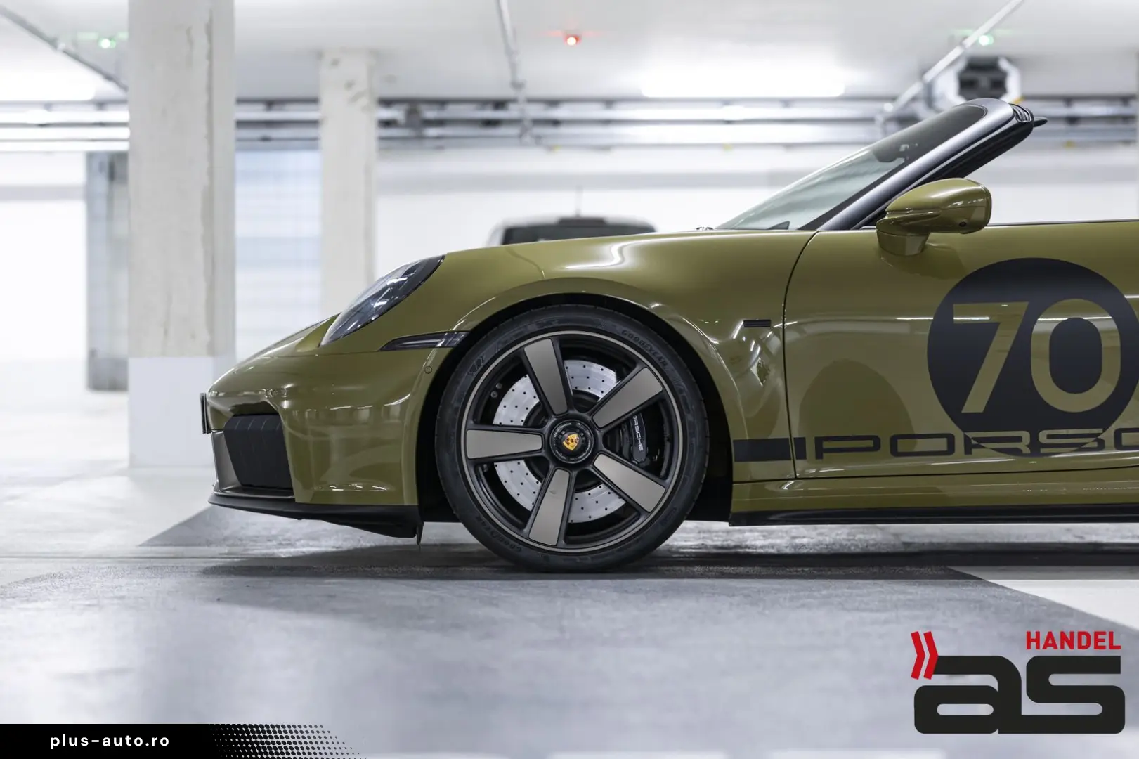 PORSCHE 992 911 GTS Spirit 70  Inno Lift Clubleder Bose