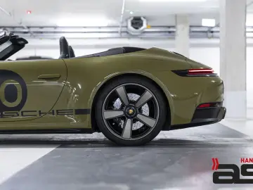 PORSCHE 992 911 GTS Spirit 70  Inno Lift Clubleder Bose
