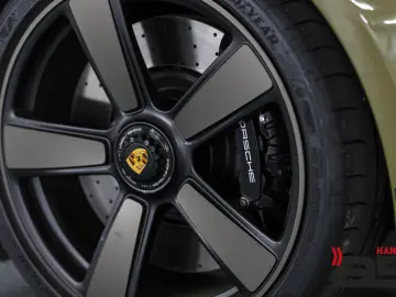 PORSCHE 992 911 GTS Spirit 70  Inno Lift Clubleder Bose